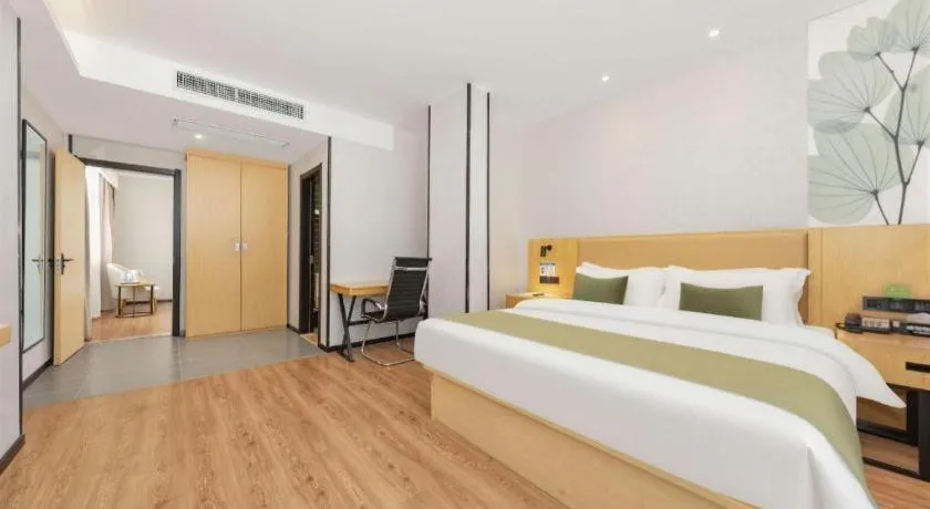 Bed in GreenTree Inn Ganzhou Gan County Bus Station