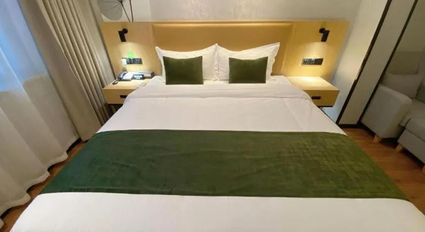 Bed in GreenTree Inn Ganzhou Gan County Bus Station