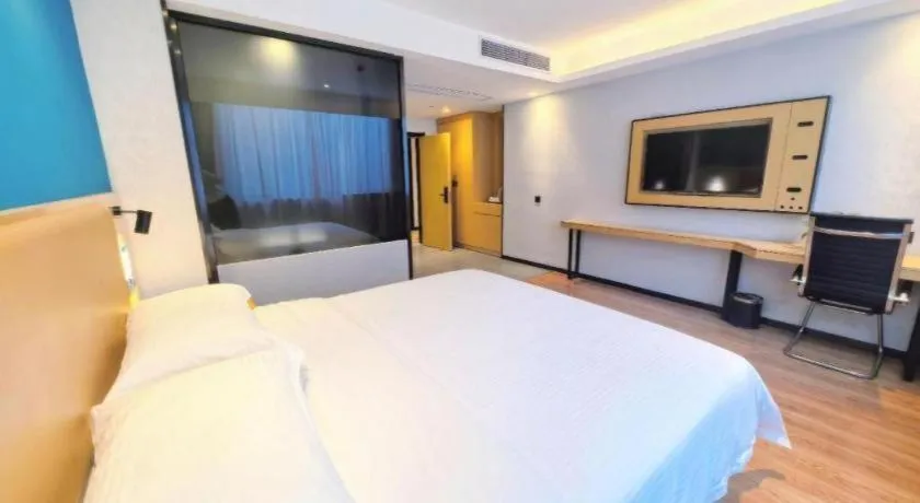 Bed in GreenTree Inn Ganzhou Gan County Bus Station