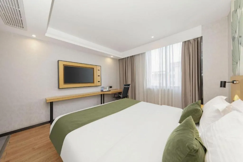 Bed in GreenTree Inn Ganzhou Gan County Bus Station