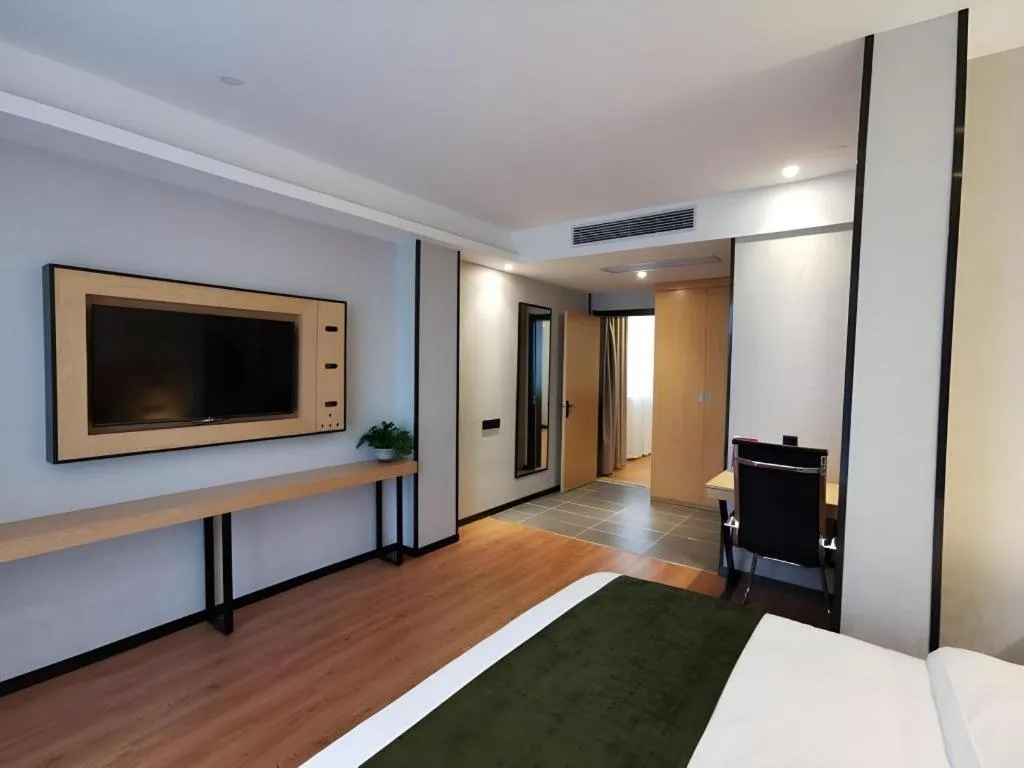 Bed in GreenTree Inn Ganzhou Gan County Bus Station