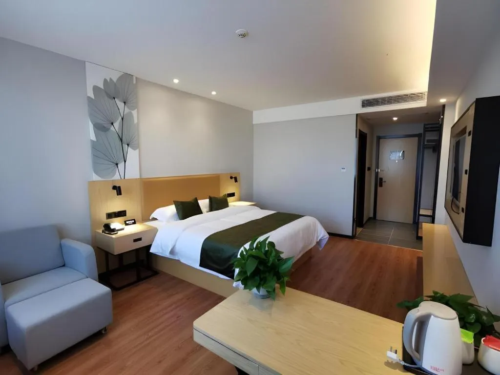 Bed in GreenTree Inn Ganzhou Gan County Bus Station