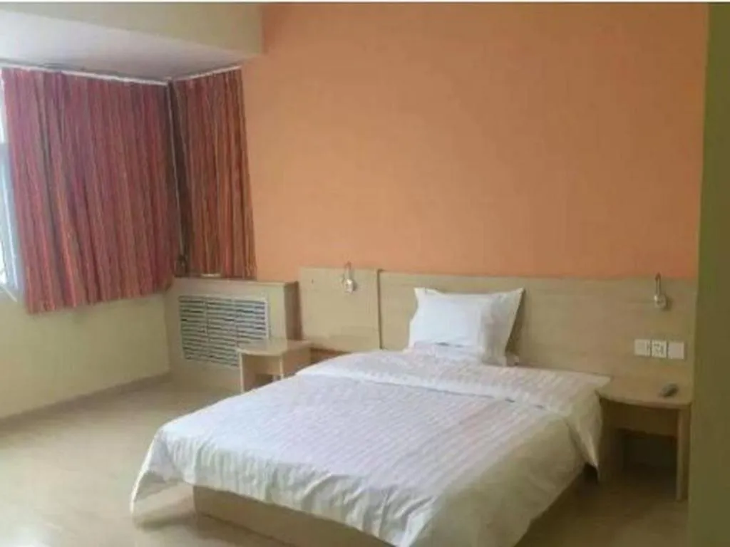 Bed in 7 Days Inn Zoucheng Chengqian East Road Yiwu Trade Market