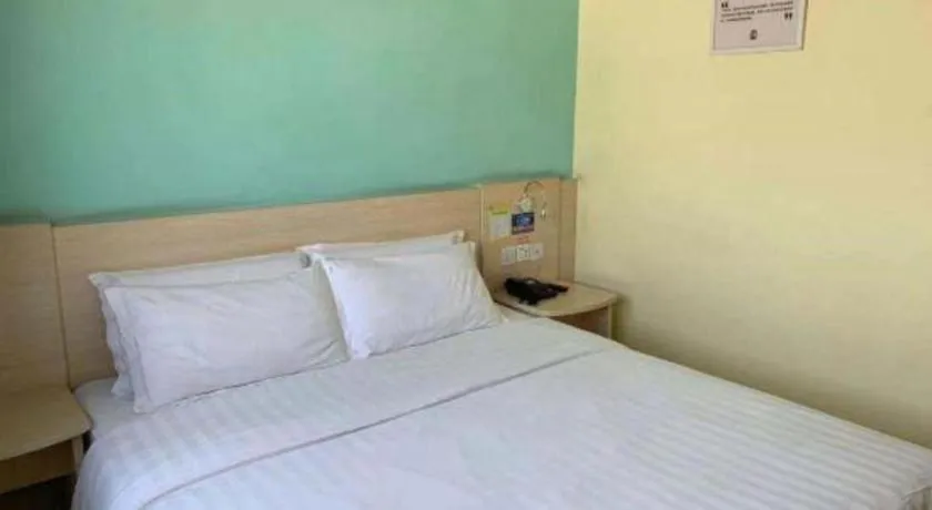 Bed in 7 Days Inn Zoucheng Chengqian East Road Yiwu Trade Market