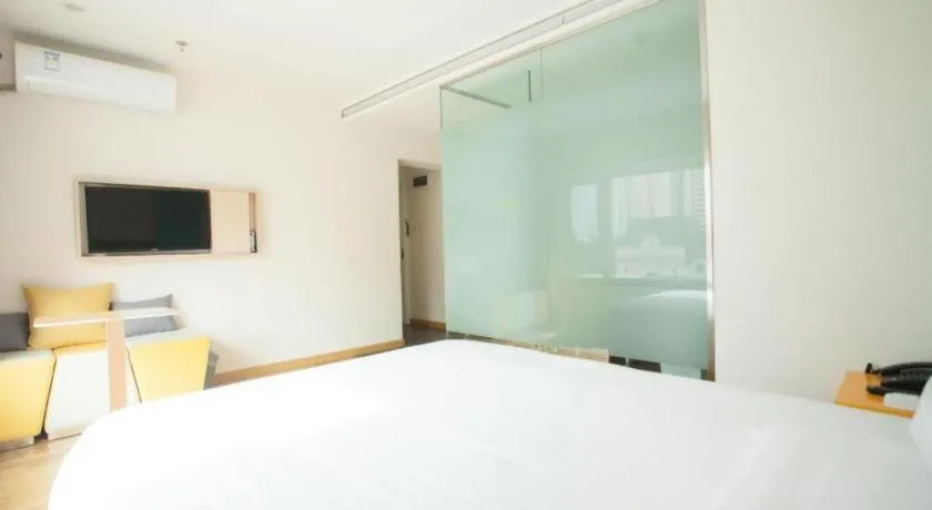 Bed in 7 Days Inn Harbin West Railway Station