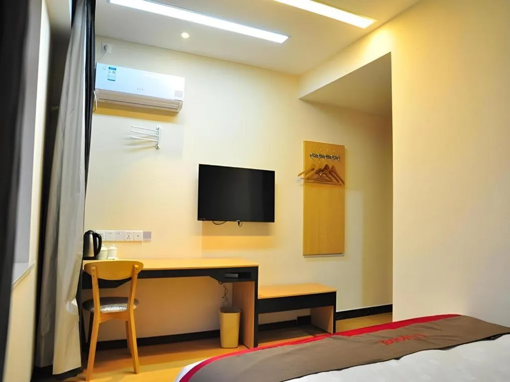 Bed in Thank Hotel Jiangxi Jiujiang Lianxi District Railway Station Square