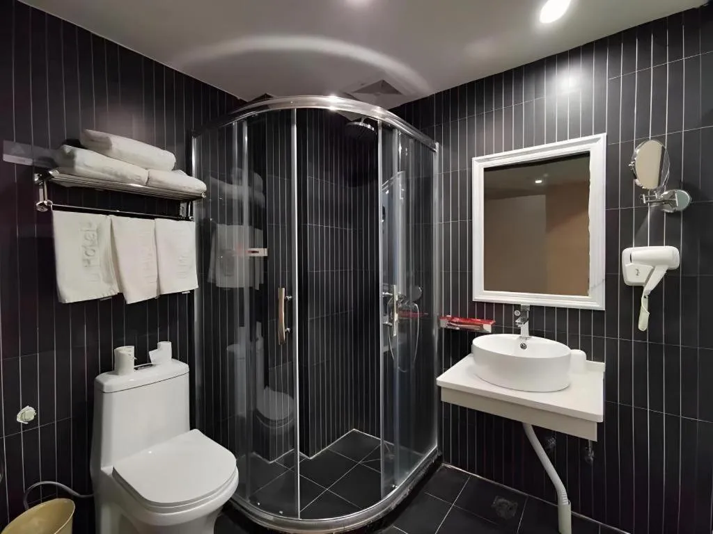 Thank Inn Hotel Anhui Fuyang Funan County Yunhe Dong Road