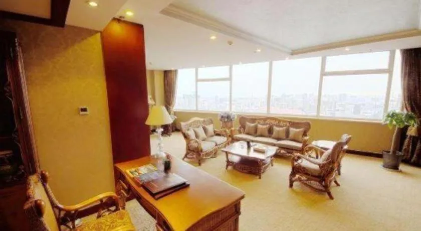 Junyu Grand Hotel Qinhuangdao