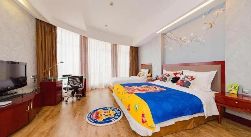 Bed in Junyu Grand Hotel Qinhuangdao