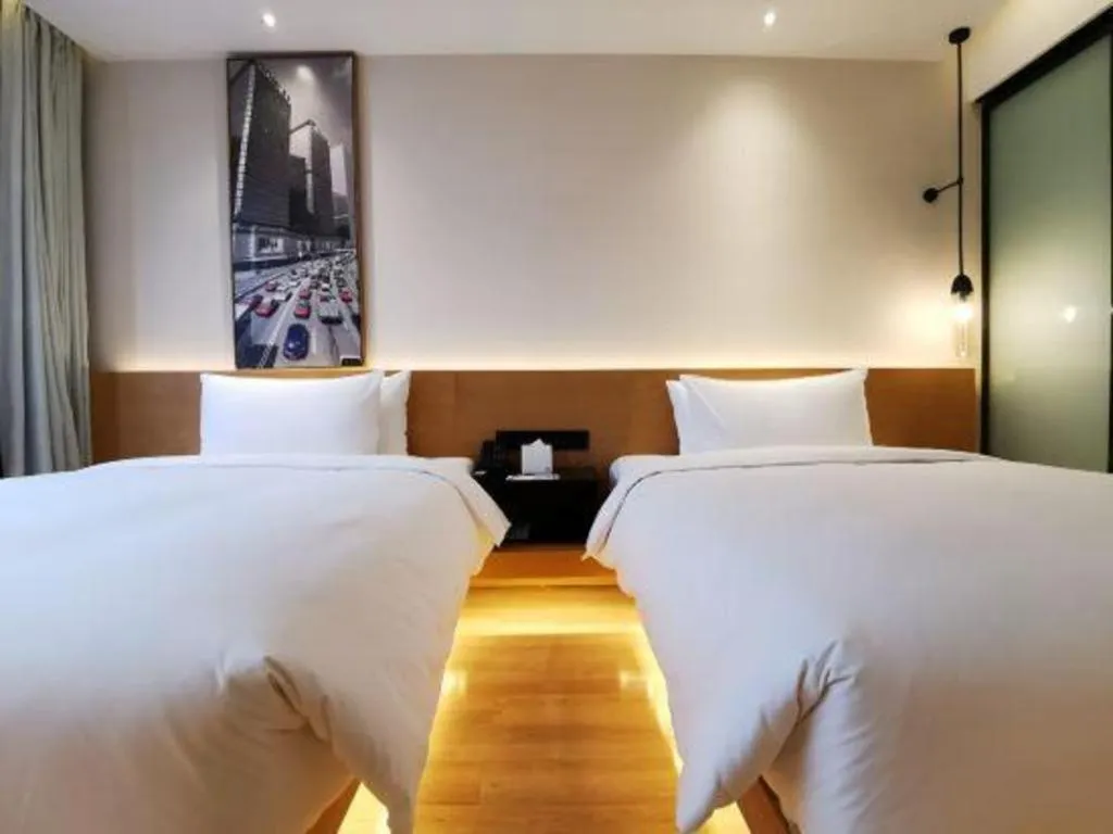 Bed in Quality Hotel Chengdu