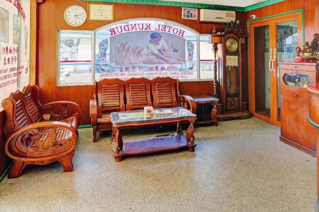 OYO 90507 Hotel Kundur