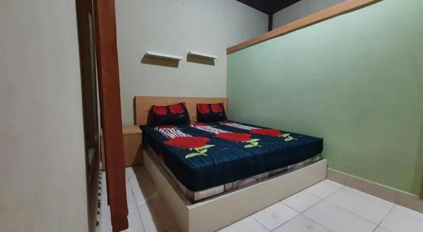 OYO 90976 Bagus Family Syariah