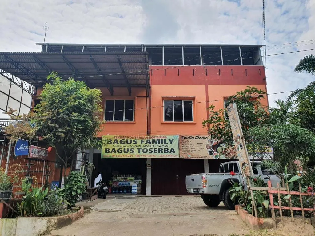 OYO 90976 Bagus Family Syariah