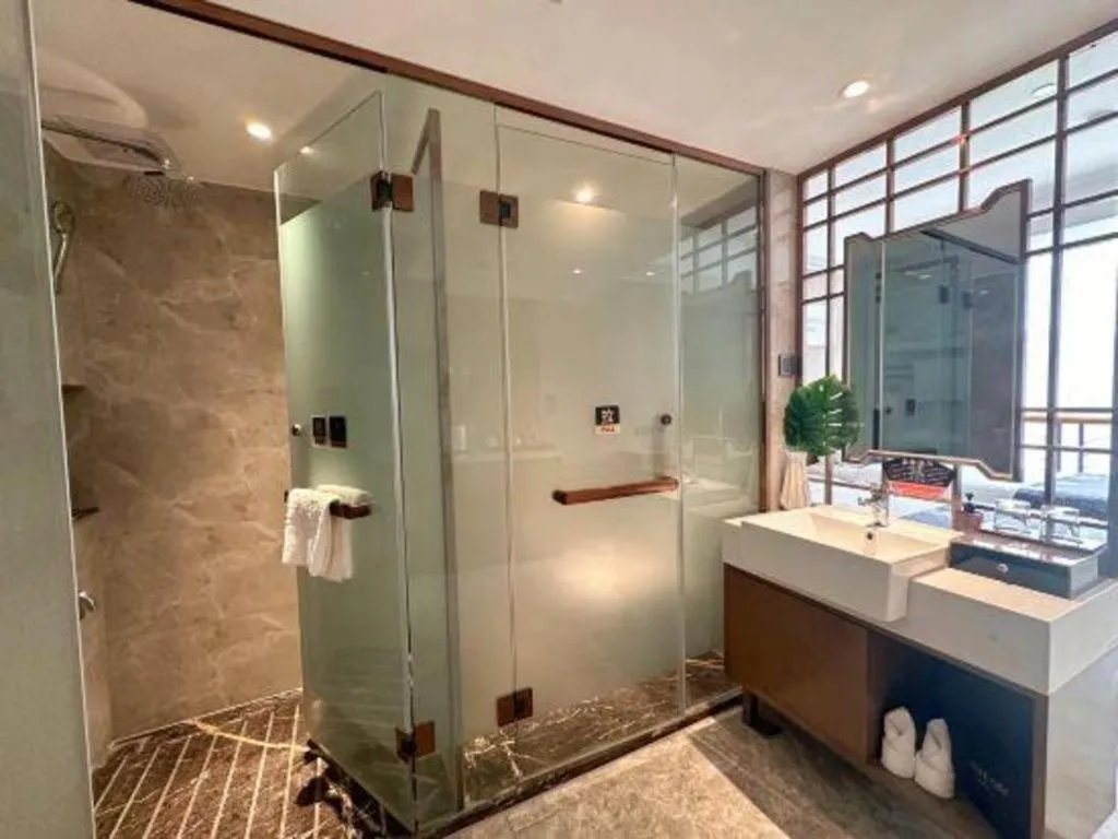 Xinyuan Hot Spring Hotel