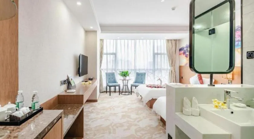 Bed in Xinyuan Hot Spring Hotel