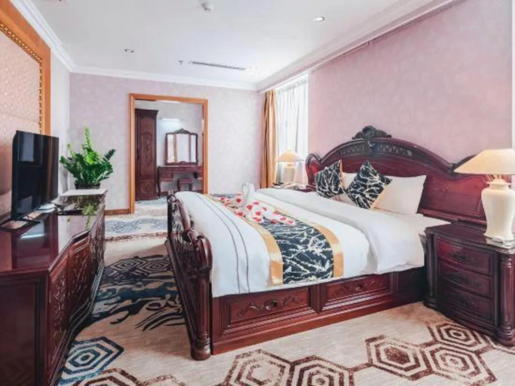 Bed in Xinyuan Hot Spring Hotel