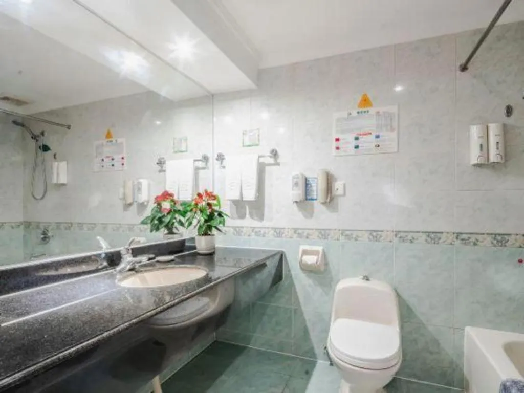 Xinyuan Hot Spring Hotel