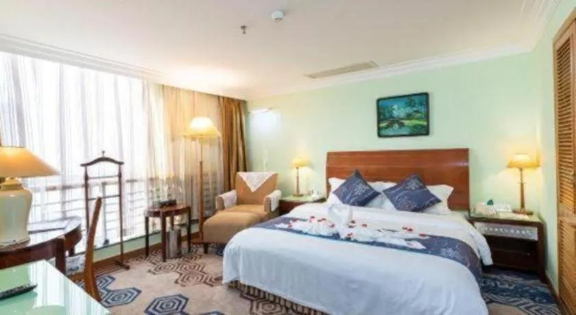 Bed in Xinyuan Hot Spring Hotel