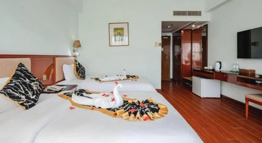 Bed in Xinyuan Hot Spring Hotel