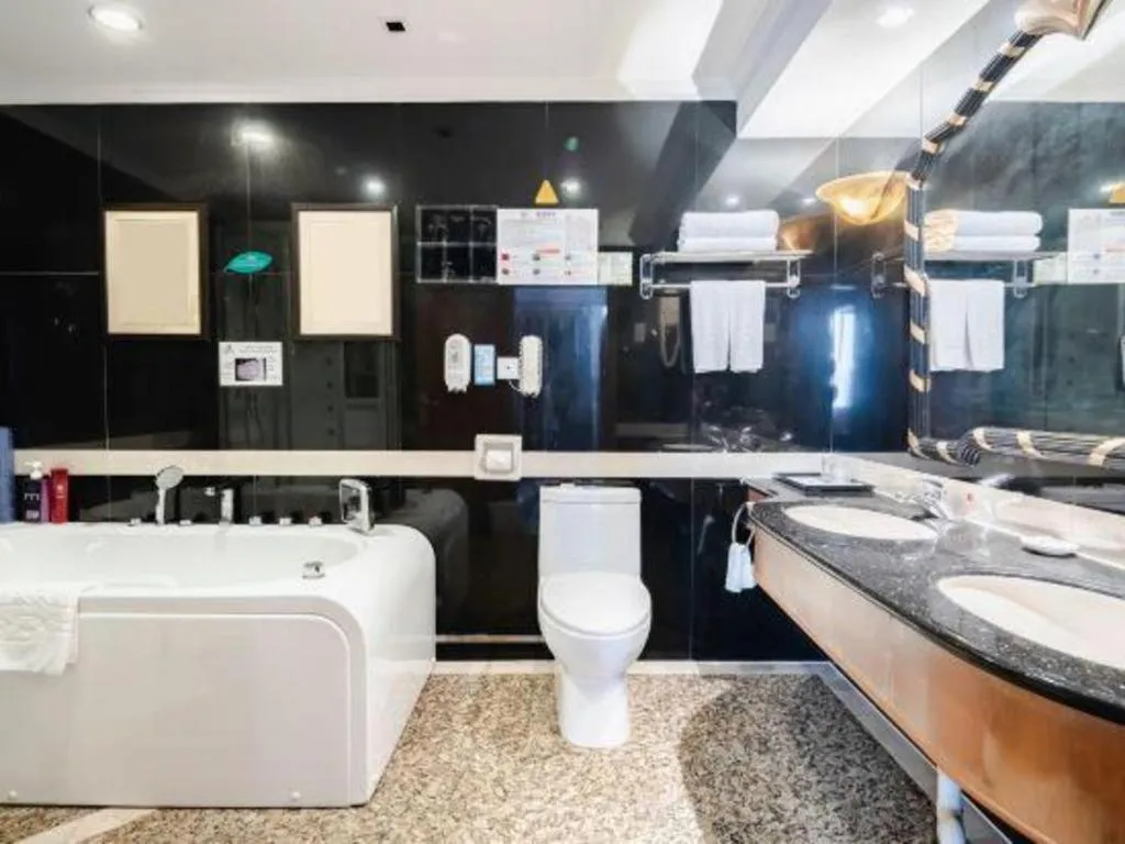 Xinyuan Hot Spring Hotel