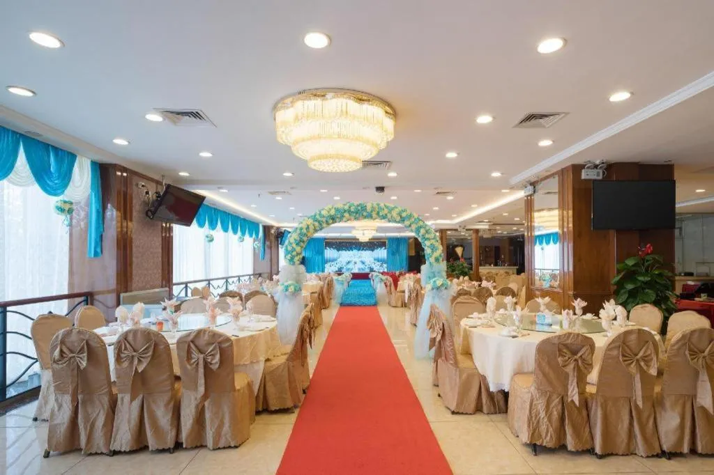 Xinyuan Hot Spring Hotel