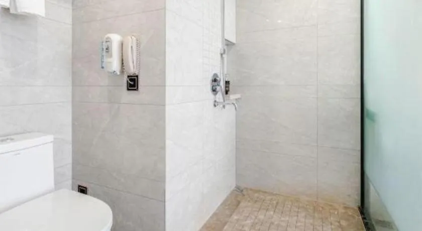 Xinyuan Hot Spring Hotel