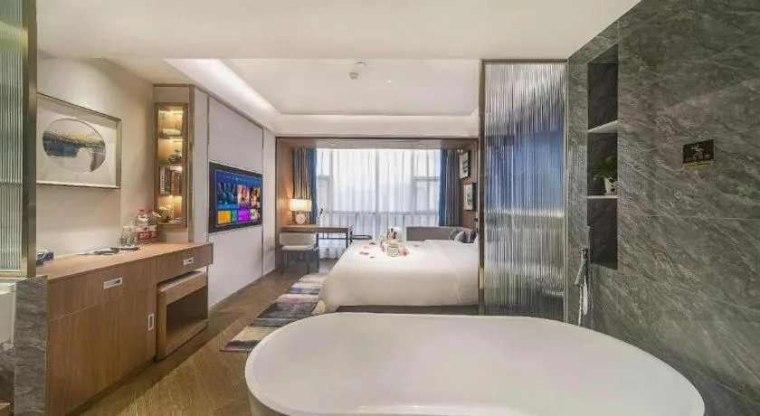 Bed in Xinyuan Hot Spring Hotel