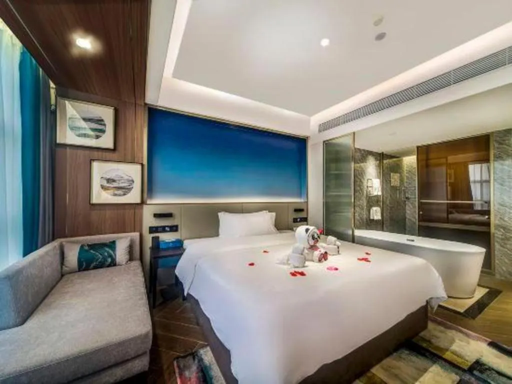 Bed in Xinyuan Hot Spring Hotel