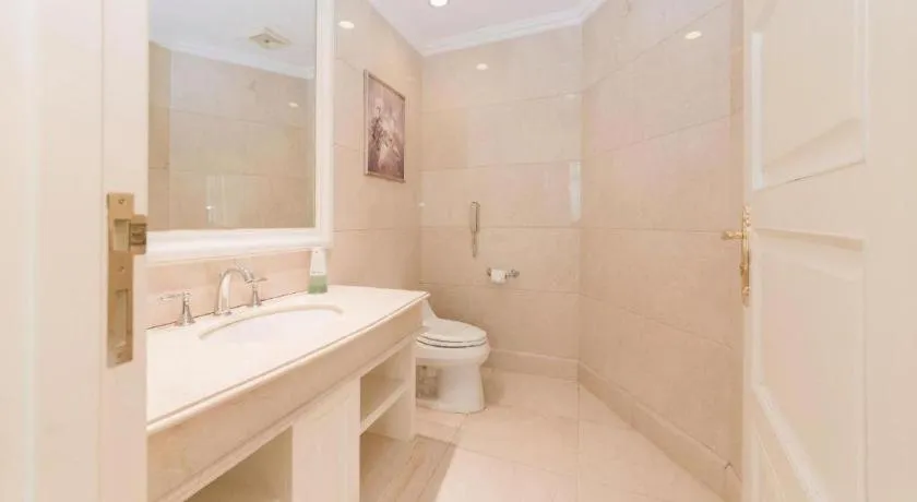 Dalian Liangyun Hotel