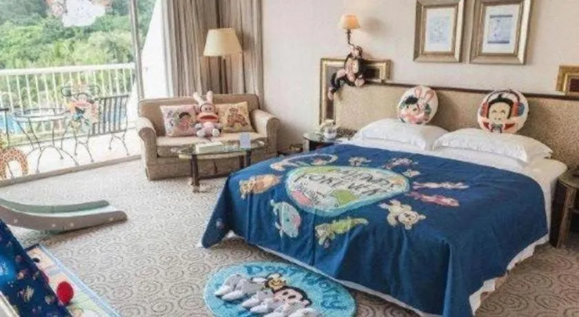 Bed in Dongguan MCB Lake Hotel