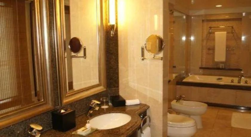 Dongguan MCB Lake Hotel