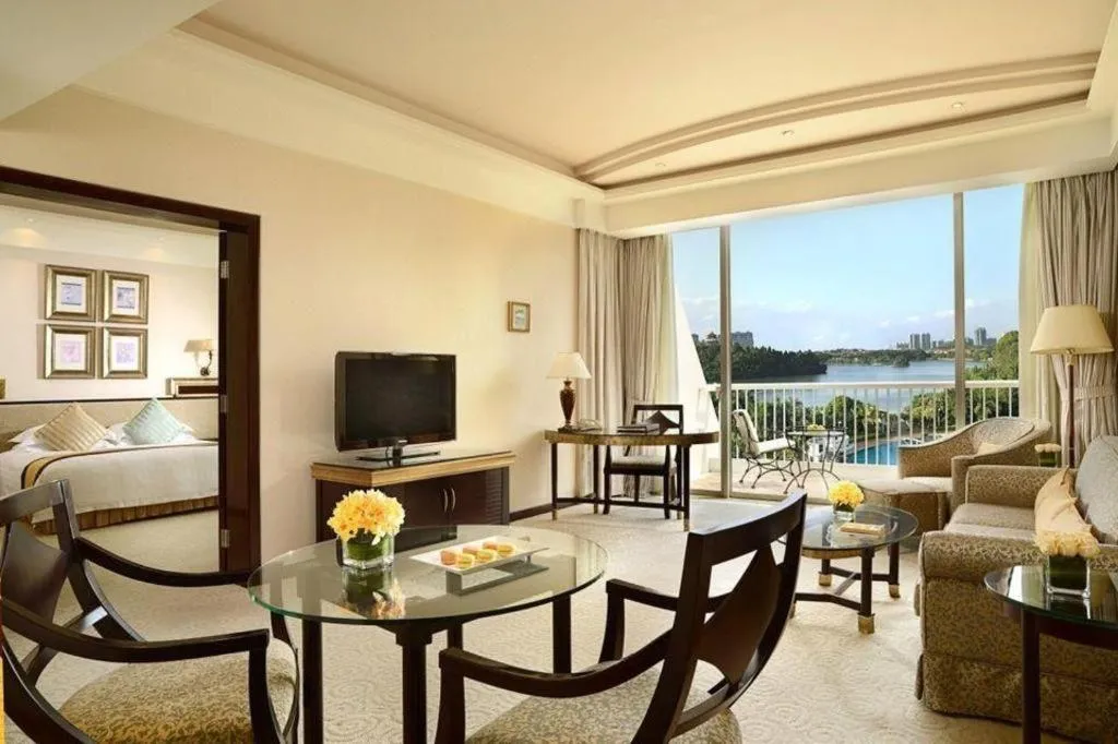 Dongguan MCB Lake Hotel