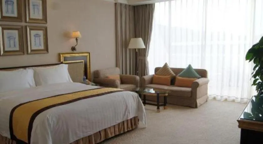 Bed in Dongguan MCB Lake Hotel