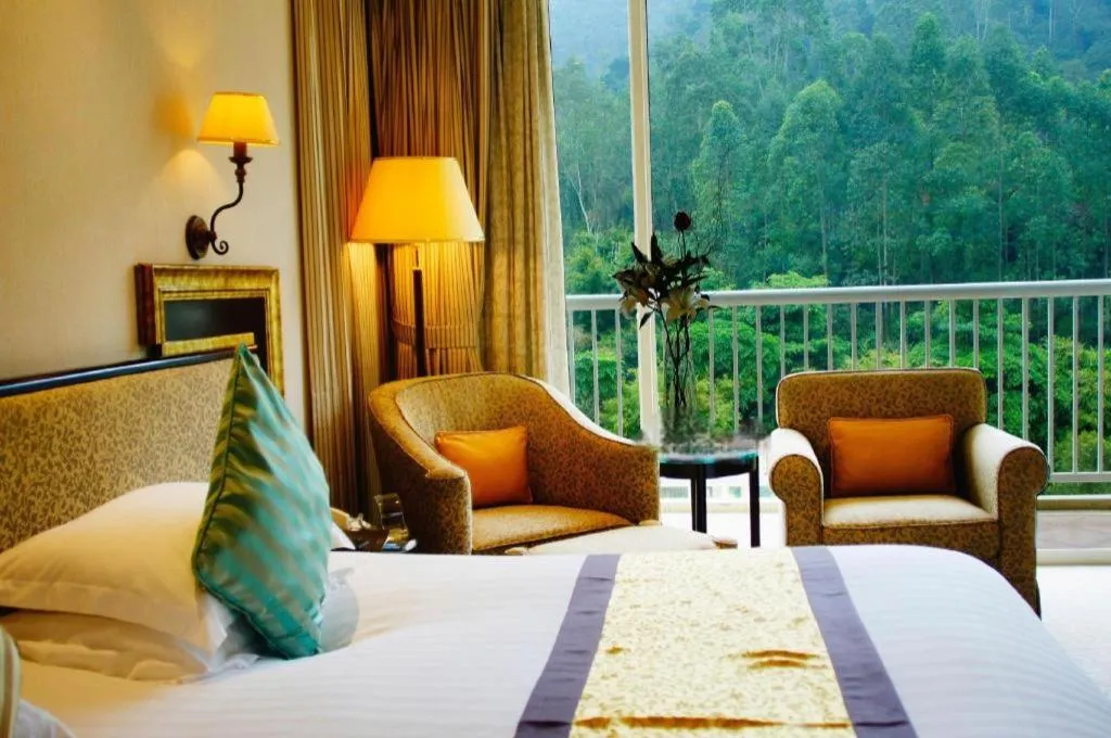 Bed in Dongguan MCB Lake Hotel