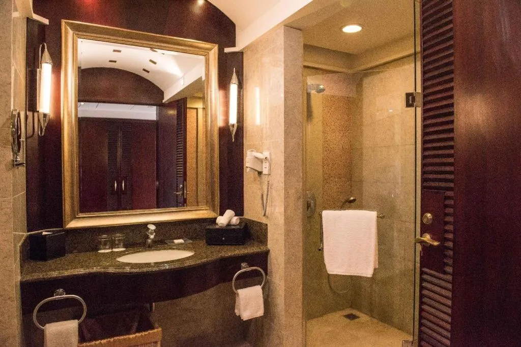 Dongguan MCB Lake Hotel