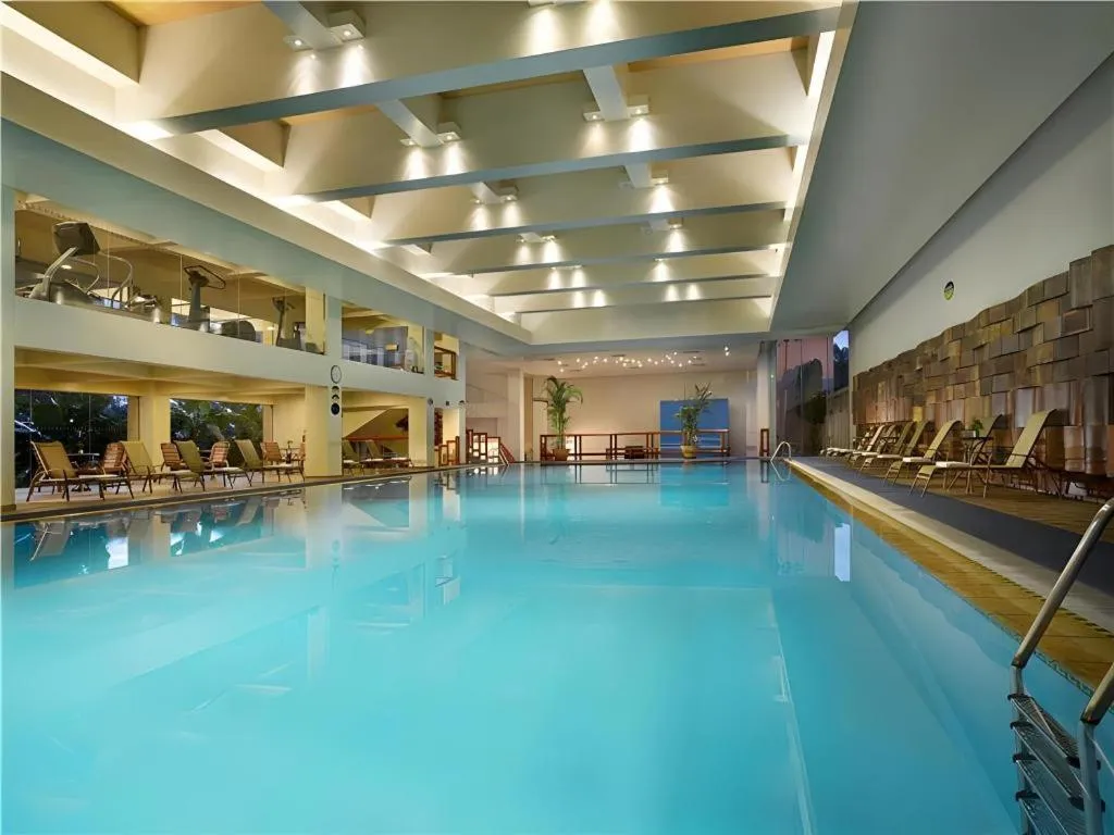 Dongguan MCB Lake Hotel