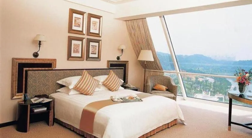 Bed in Dongguan MCB Lake Hotel