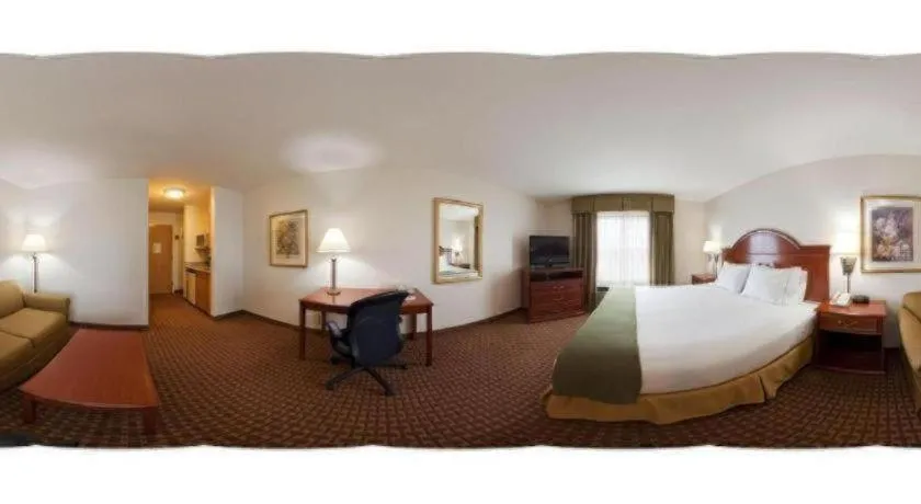 Bed in Holiday Inn Express Frackville Hotel By IHG