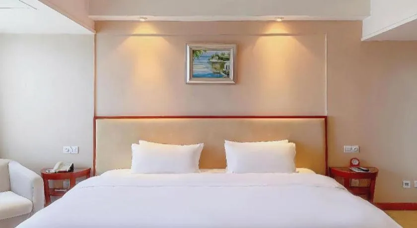 Bed in Nanchang Galactic Peace International Hotel