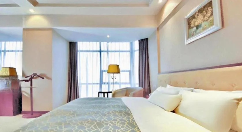 Bed in Nanchang Galactic Peace International Hotel