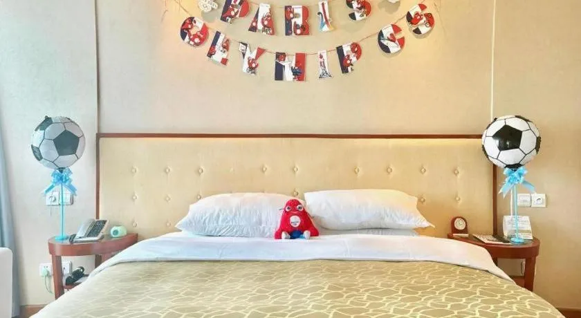 Bed in Nanchang Galactic Peace International Hotel