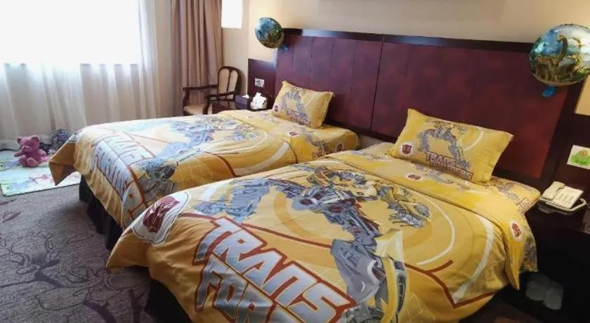 Bed in Sun Island Holiday Hotel