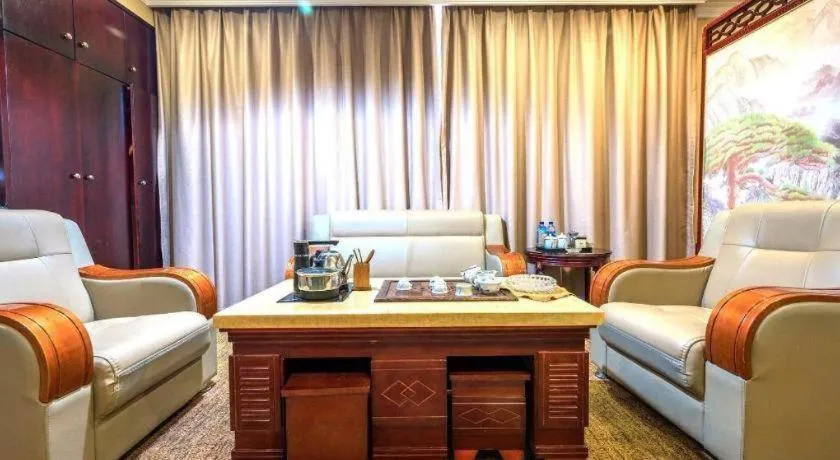 Sun Island Holiday Hotel