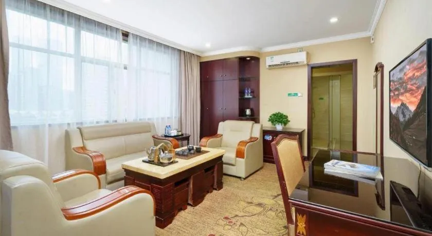 Sun Island Holiday Hotel