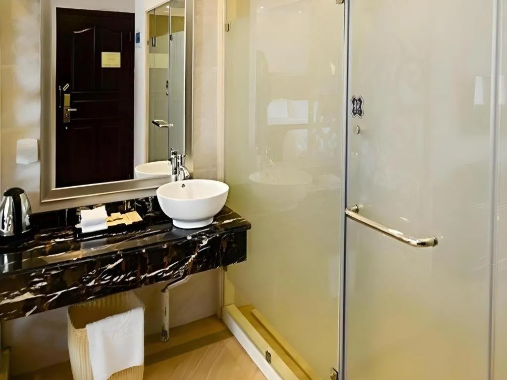 Sun Island Holiday Hotel