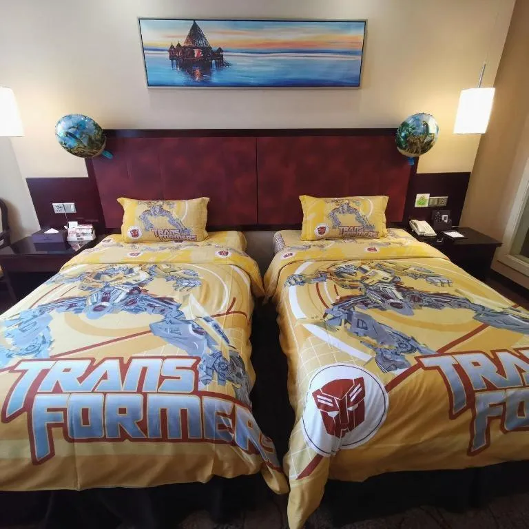 Bed in Sun Island Holiday Hotel