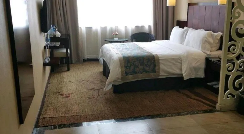 Bed in Sun Island Holiday Hotel