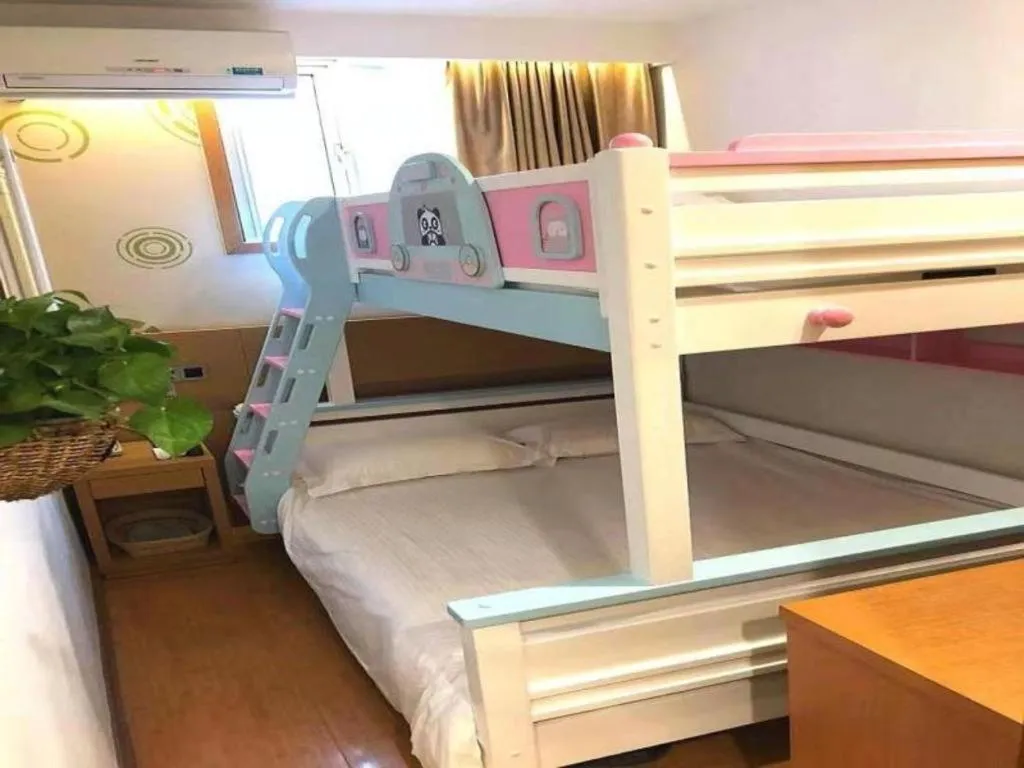 Bed in GreenTree Inn Beijing Dongcheng District Wangfujin South Luogu Lane Houhai Express Hotel