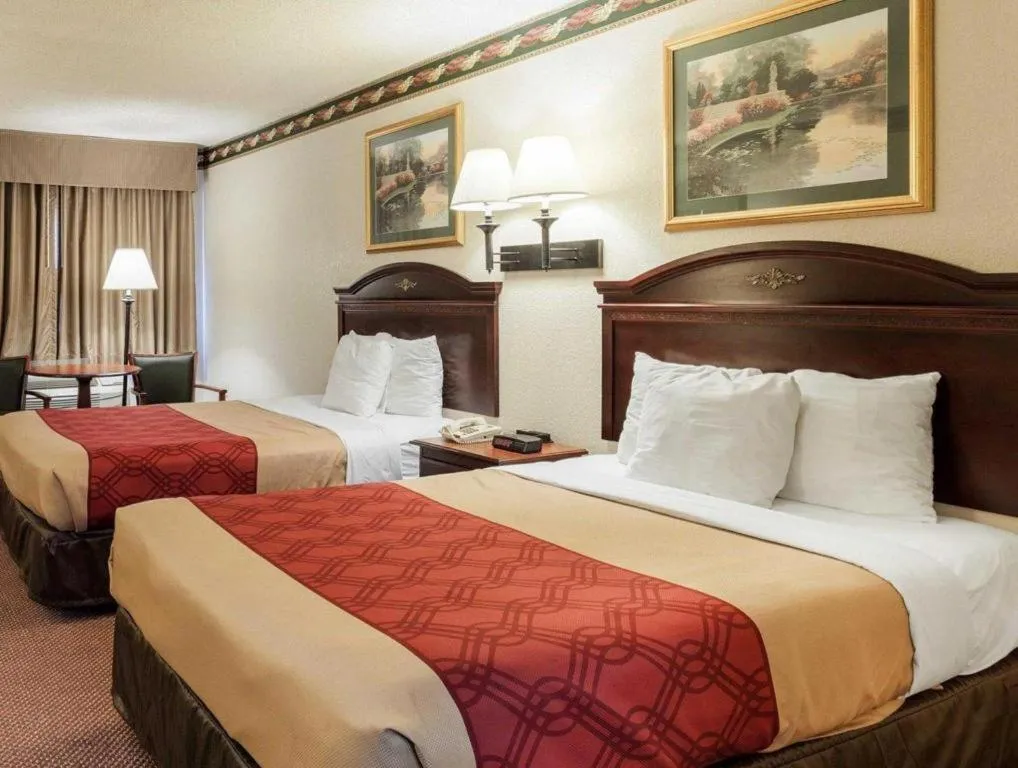 Bed in Econo Lodge Grenada