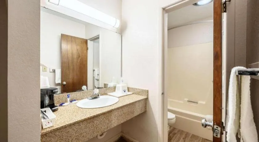 Americas Best Value Inn Heflin